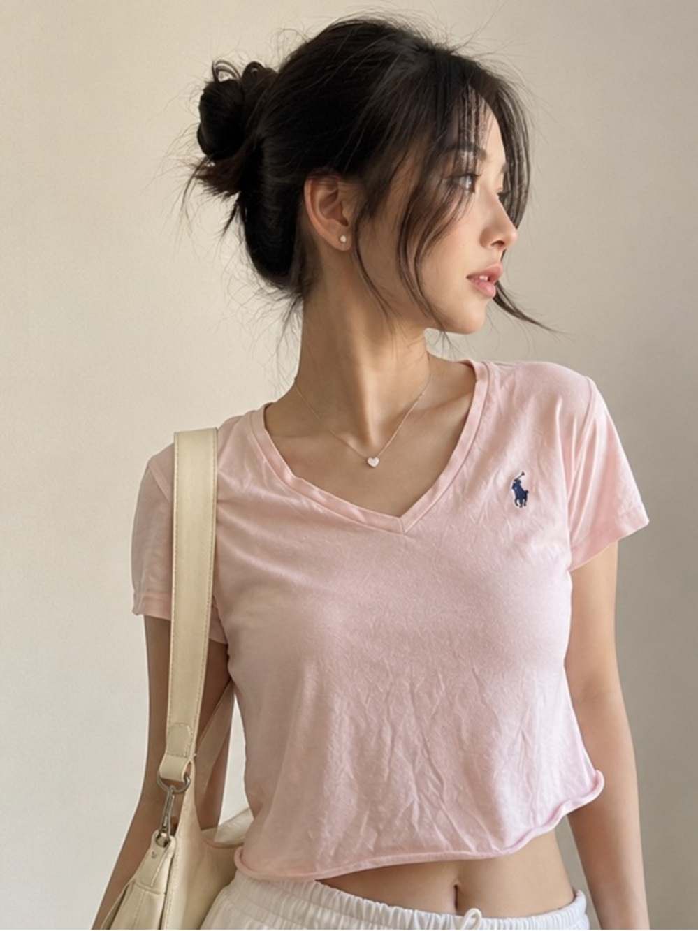 Polo Ralph Lauren
Pink Cropped V-Neck Tee
Y2K Preppy Casual Essential